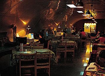 《三角洲行动》巳蛇系列外观视频 金蛇皮肤超酷帅